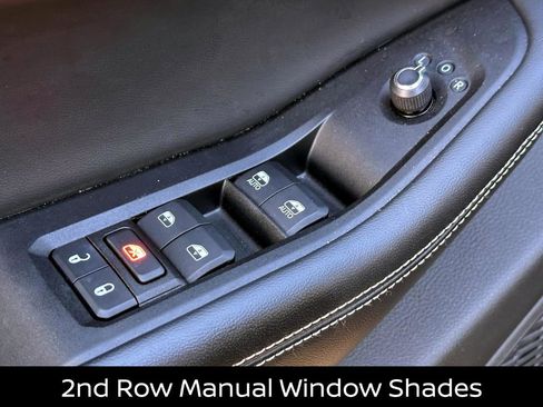 Used 2023 Jeep Grand Cherokee L Limited w/ Luxury Tech Group II image 21