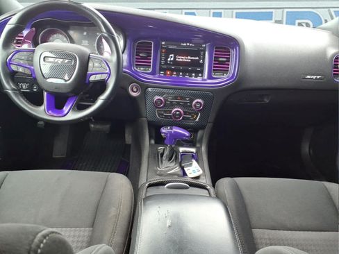 Used 2019 Dodge Charger GT RWD image 9
