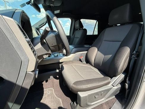 Used 2021 Ford Expedition XLT RWD image 10