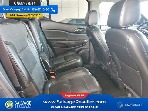 Used 2019 GMC Acadia SLT FWD image 15