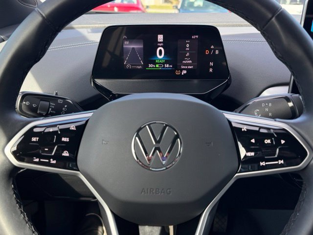 Certified 2025 Volkswagen ID.4 Pro AWD/4WD image 39