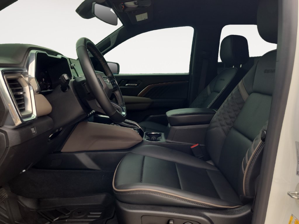Used 2023 GMC Canyon Denali AWD/4WD image 9