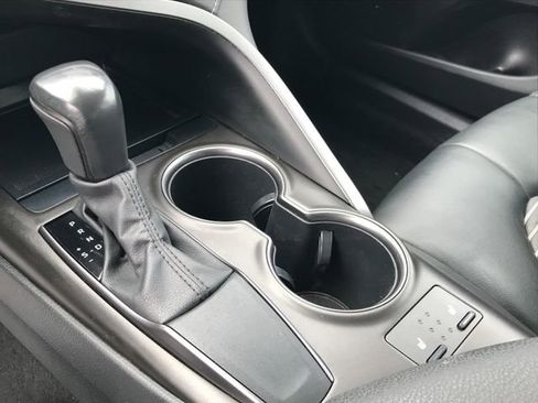 Used 2023 Toyota Camry SE image 7