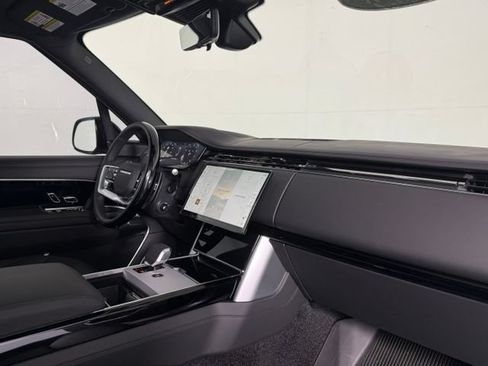 New 2025 Land Rover Range Rover Autobiography AWD/4WD image 20