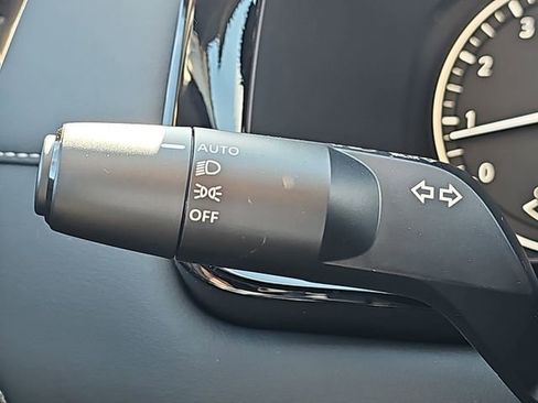 New 2026 Nissan Pathfinder SV image 33