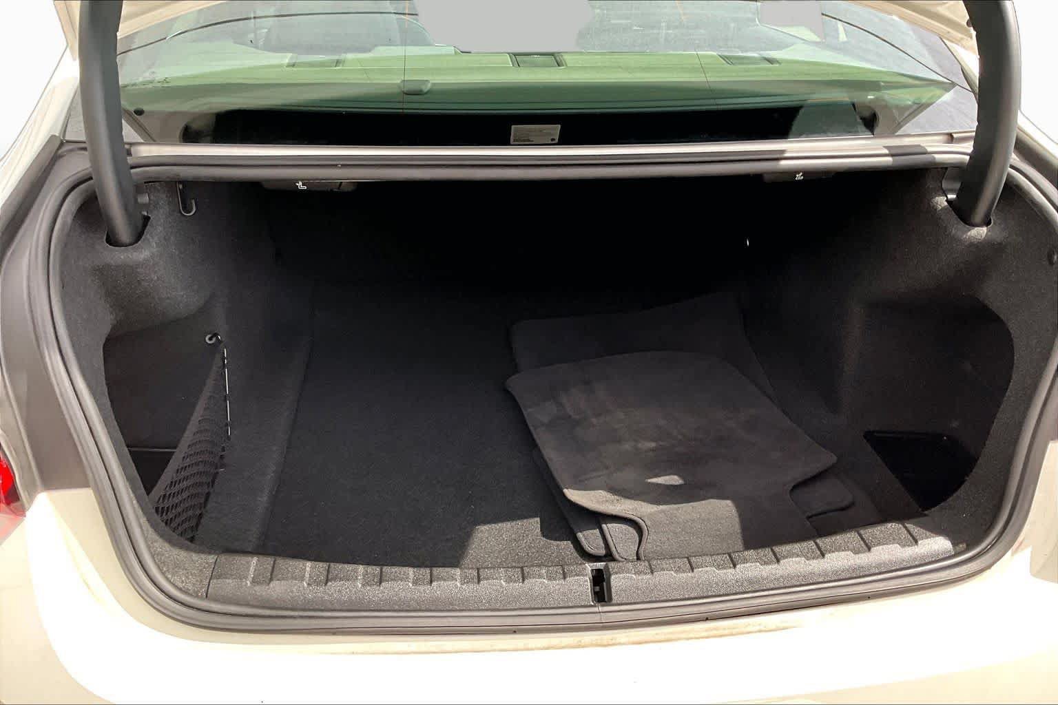 Used 2023 BMW 330i Sedan w/ Driving Assistance Package RWD image 37