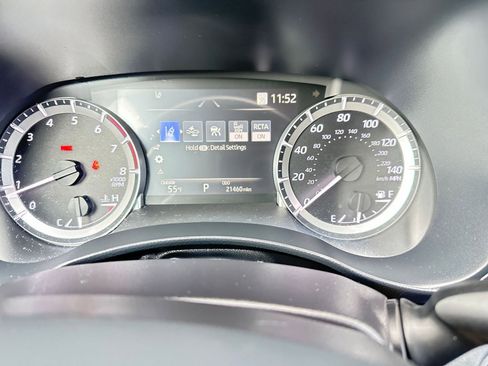 Used 2025 Toyota Highlander LE image 41