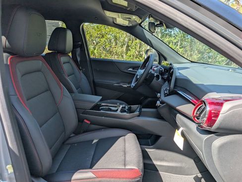 New 2026 Chevrolet Equinox RS FWD image 17