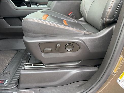 Used 2023 GMC Sierra 1500 AT4 w/ AT4 Preferred Package image 14