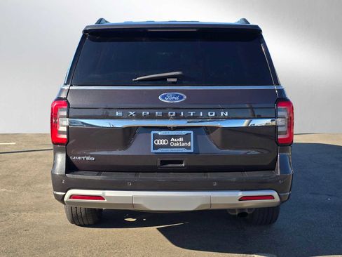 Used 2024 Ford Expedition Limited image 4
