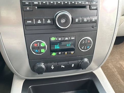Used 2014 GMC Yukon XL SLT RWD image 42