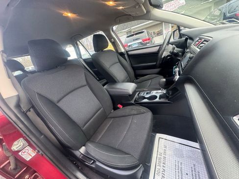 Used 2017 Subaru Outback 2.5i AWD/4WD image 23