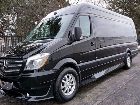 Used 2014 Mercedes-Benz Sprinter 2500 image 13