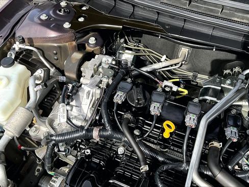 Used 2025 Nissan Altima 2.5 SV FWD image 33