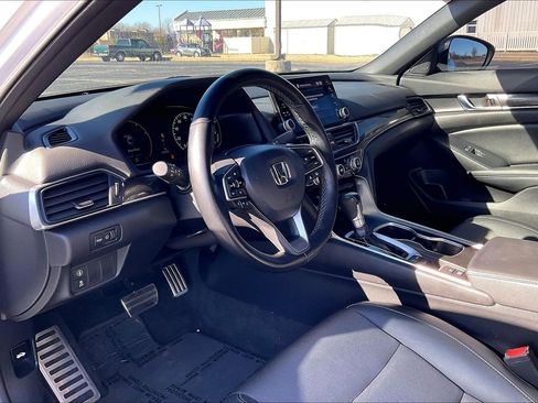 Used 2022 Honda Accord Sport image 14