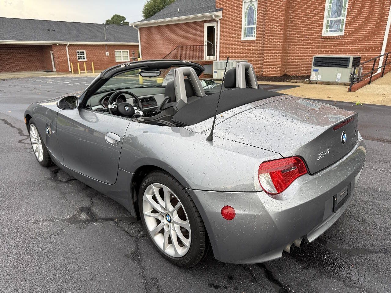 Used 2008 BMW Z4 3.0i RWD image 6