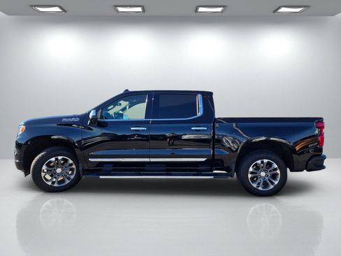 Certified 2023 Chevrolet Silverado 1500 High Country w/ Z71 Off-Road Package image 7