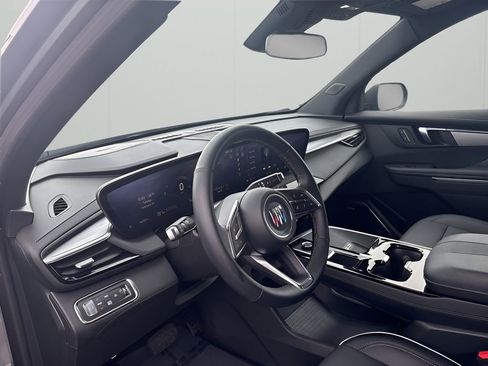 Used 2025 Buick Enclave Preferred image 12