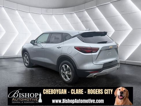 Used 2025 Chevrolet Blazer LT image 17