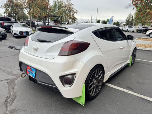 Used 2013 Hyundai Veloster Turbo FWD image 5