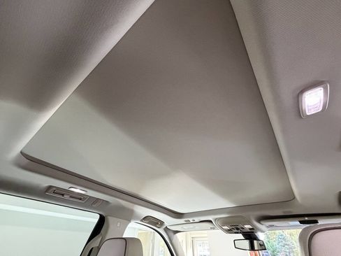 Used 2022 GMC Yukon Denali image 25