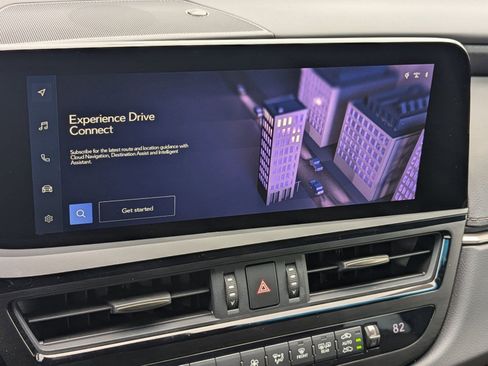 Certified 2025 Lexus ES 300h w/ Luxury Package image 30