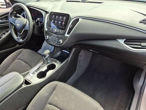 Used 2023 Chevrolet Malibu LT FWD image 29
