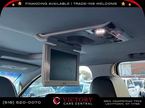 Used 2020 Chevrolet Suburban Premier w/ Premier 6.2L Value Package image 38