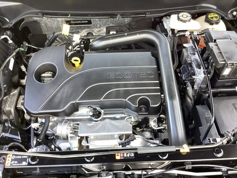 Used 2024 Chevrolet Equinox LS image 31