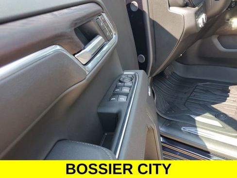 New 2026 GMC Sierra 1500 SLT image 11