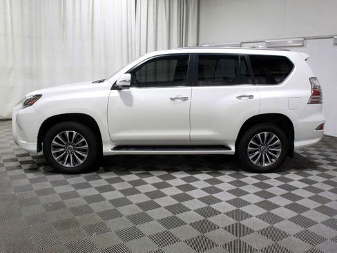 Used 2023 Lexus GX 460 Luxury w/ Accessory Package image 45