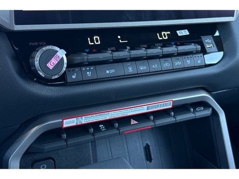 New 2026 Toyota Tundra Limited AWD/4WD image 21