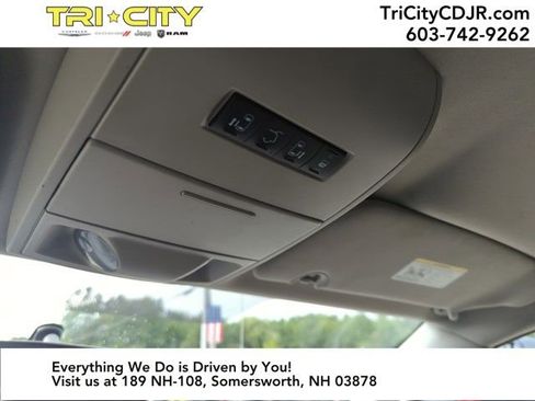Used 2012 Dodge Grand Caravan SXT image 25