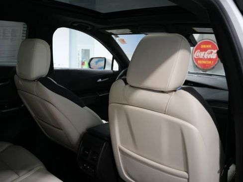 Used 2022 Cadillac XT4 Sport AWD/4WD image 21