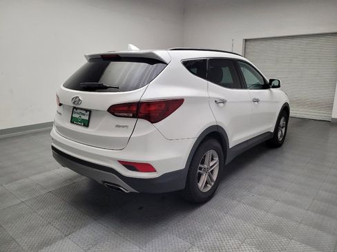 Used 2017 Hyundai Santa Fe Sport image 9