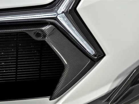 Used 2024 Lamborghini Revuelto AWD/4WD image 19