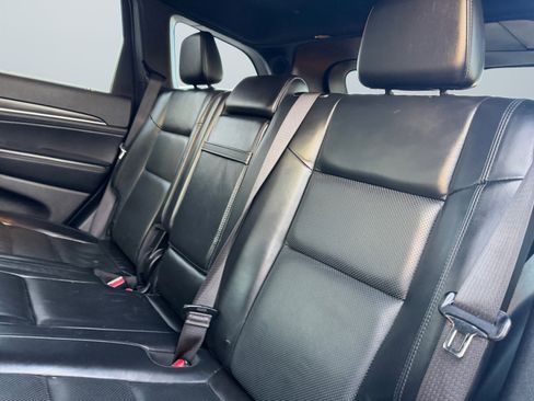 Used 2021 Jeep Grand Cherokee Limited w/ Luxury Group II image 14