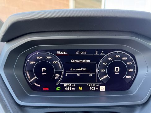 Used 2022 Audi Q4 e-tron Premium Plus w/ Premium Plus image 18