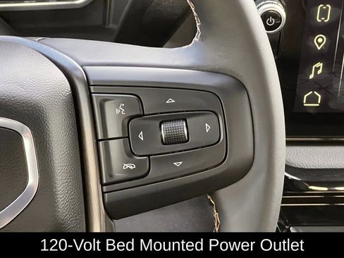 Used 2025 GMC Sierra 2500 AT4 w/ AT4 Premium Plus Package image 17