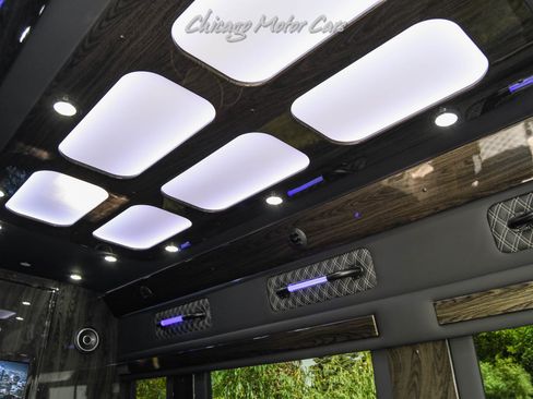 Used 2025 Mercedes-Benz Sprinter 3500 image 33