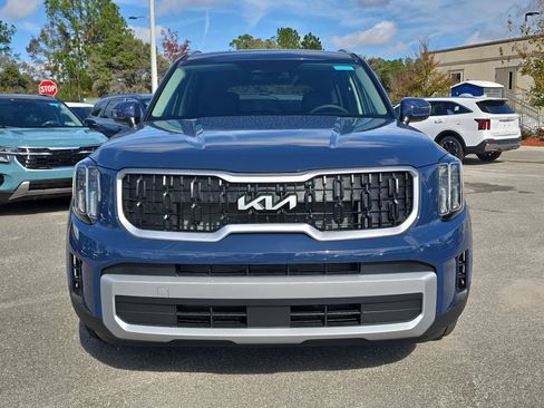 New 2025 Kia Telluride EX image 3
