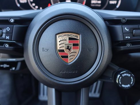 Certified 2025 Porsche 911 Carrera T RWD image 20