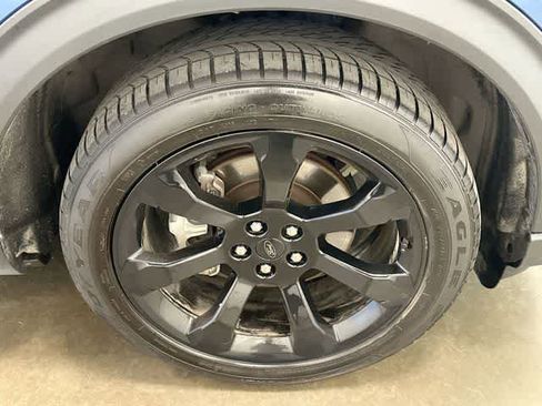 Used 2022 Ford Explorer ST-Line w/ Class IV Trailer Tow Package AWD/4WD image 5