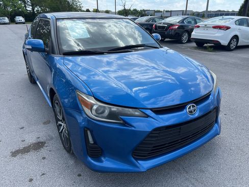 Used 2014 Scion tC image 3