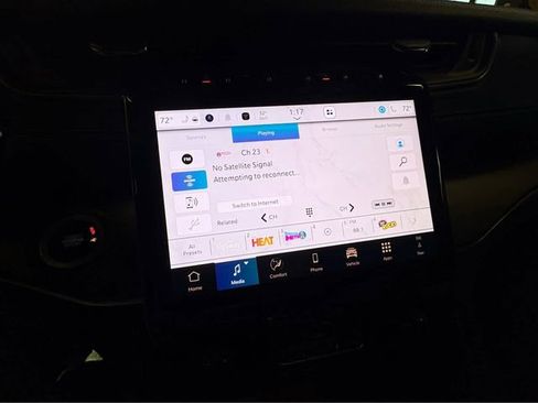 New 2025 Jeep Grand Cherokee Limited w/ Black Appearance Package AWD/4WD image 19