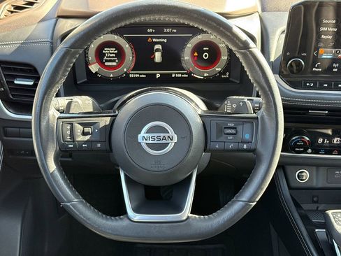 Used 2021 Nissan Rogue Platinum image 14