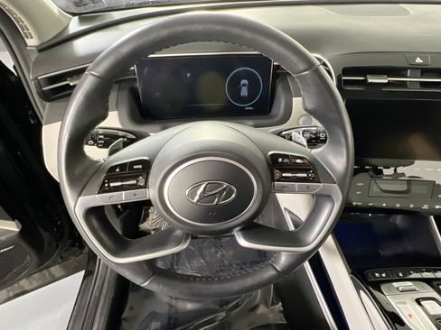 Used 2023 Hyundai Tucson Limited image 11