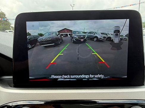 Used 2021 Ford Escape SE FWD image 14