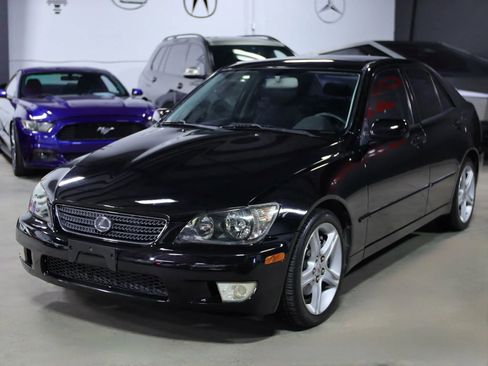 Used 2002 Lexus IS 300 image 7