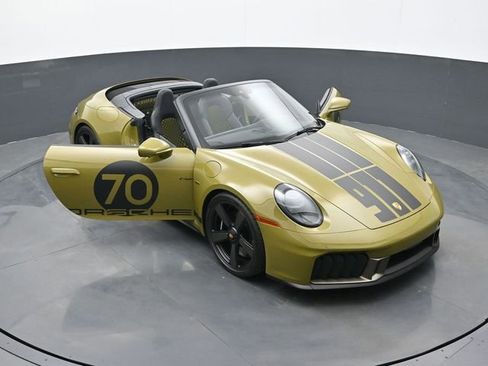 Certified 2026 Porsche 911 Carrera GTS image 29